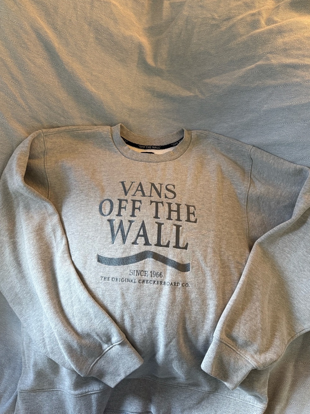 Vans “Off the Wall” Sweatshirt — unisex
